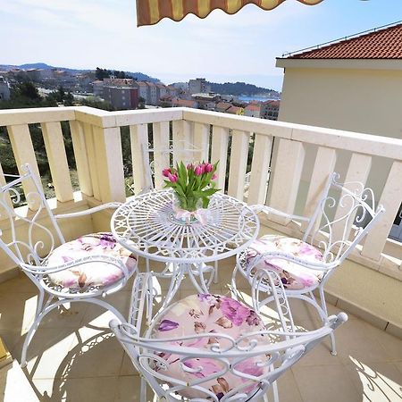 Apartment Blanka Makarska Bagian luar foto