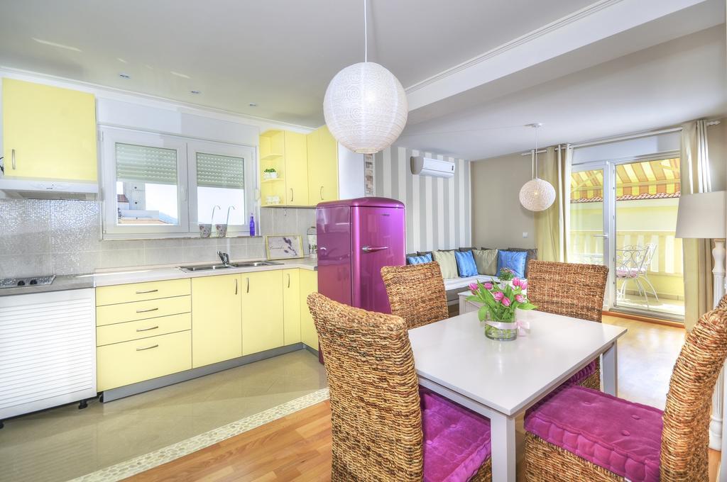 Apartment Blanka Makarska Bagian luar foto