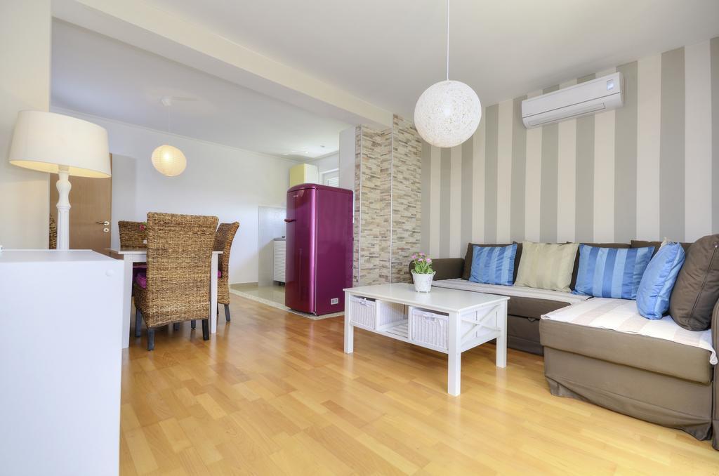 Apartment Blanka Makarska Bagian luar foto